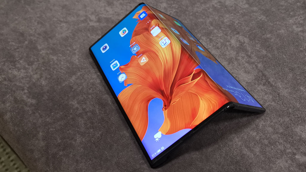 Huawei Mate X Finally Receives Stable Android 10-Based EMUI 10 Update