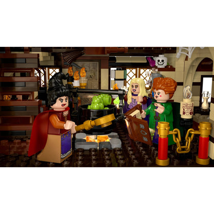 LEGO 21341 Ideas Disney Hocus Pocus: The Sanderson Sisters' Cottage