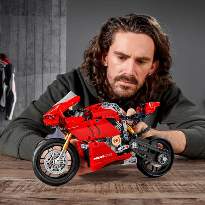 LEGO 42107 Technic Ducati Panigale V4 R