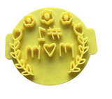 Hubbe - 1 Mom Wreath - Cookie Embosser