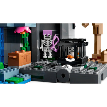 LEGO 21189 Minecraft The Skeleton Dungeon