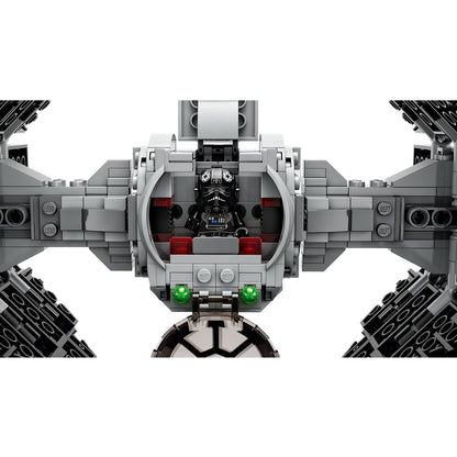 LEGO 75348 Star Wars Mandalorian Fang Fighter vs. TIE Interceptor