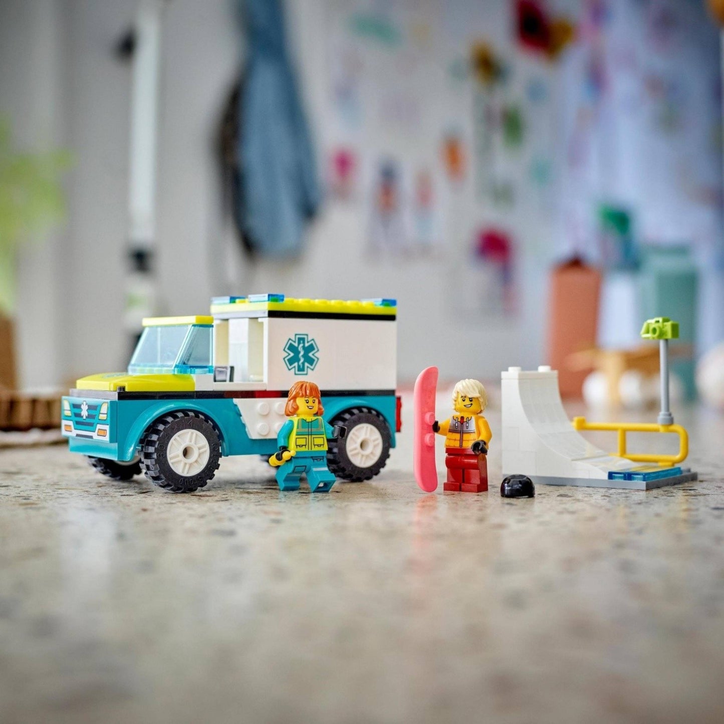 LEGO 60403 City Emergency Ambulance and Snowboarder