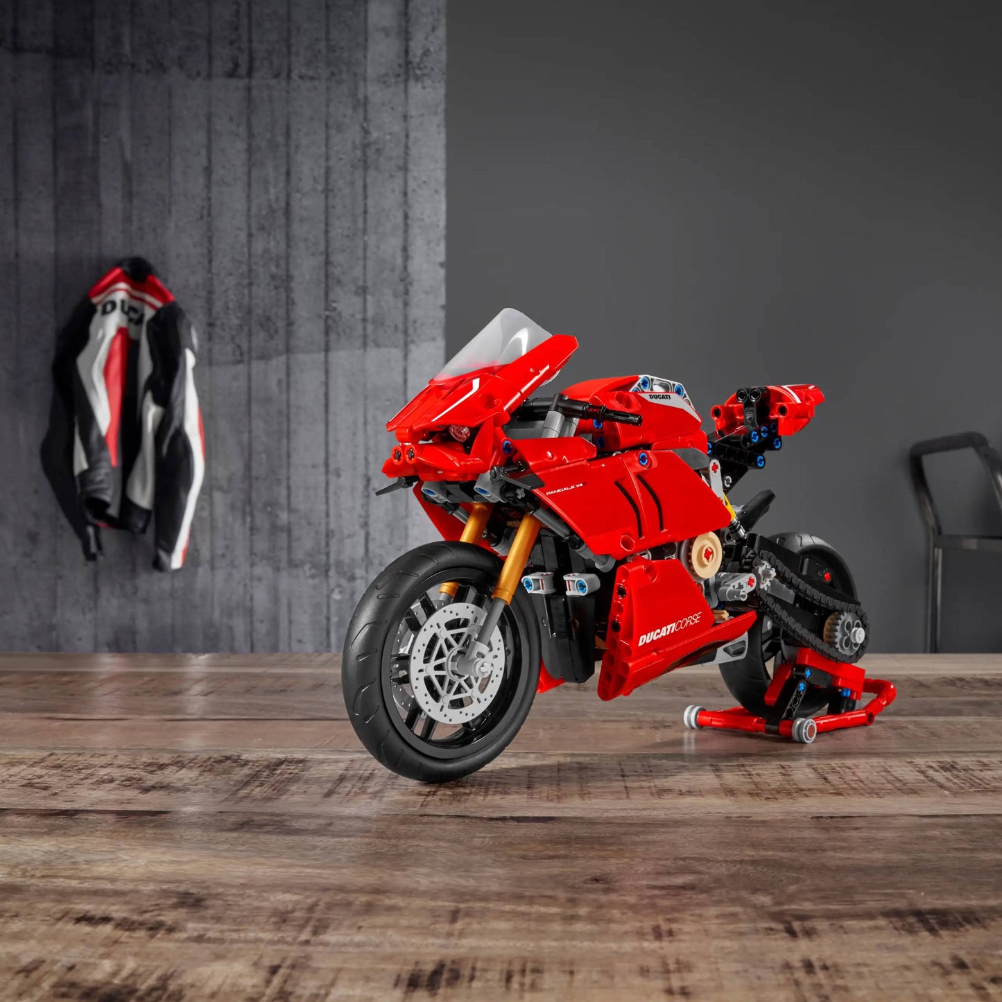 LEGO 42107 Technic Ducati Panigale V4 R